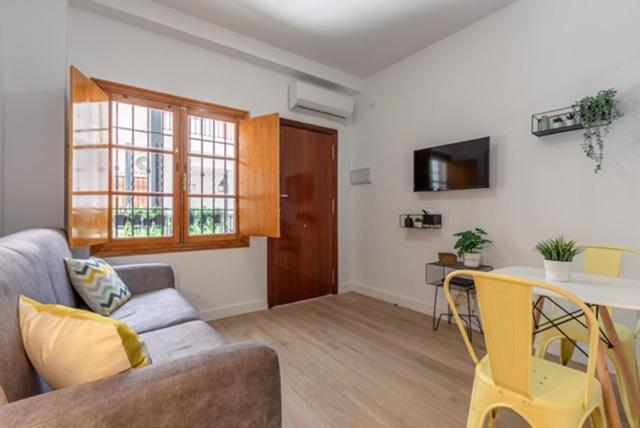 Loft And Bike Alameda Apartment Seville Exterior photo